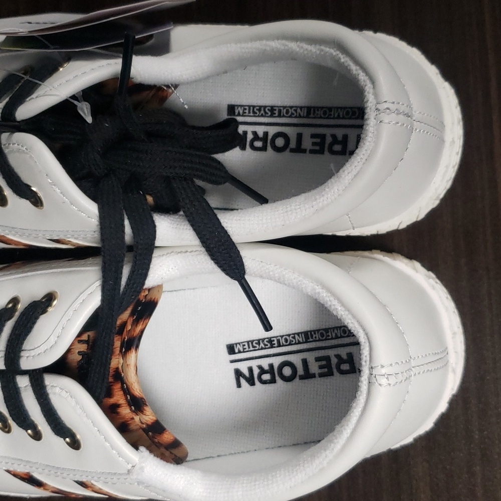 NWT Tretorn Leopard Sneakers - Picture 5 of 15